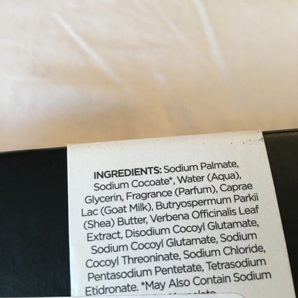 Beekman 1802 Fresh Air 9oz goat milk soap made in the USA - Picture 2 of 3